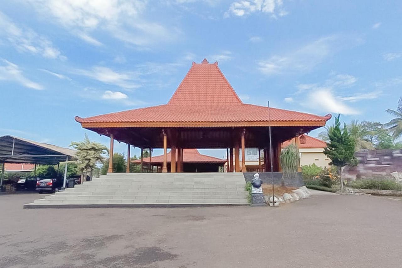 Reddoorz Syariah Near Tugu Lampu Gentur Cianjur Hotel Ngoại thất bức ảnh